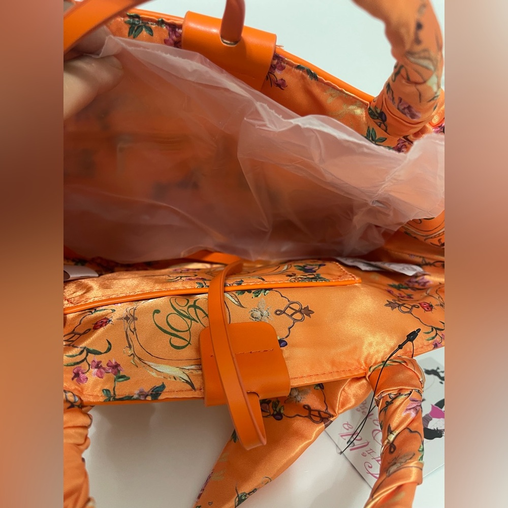 🌟🌟🌼NWT Gilda Paris NWT Tan and Orange Tote with Signature Monogram - Picture 5 of 10